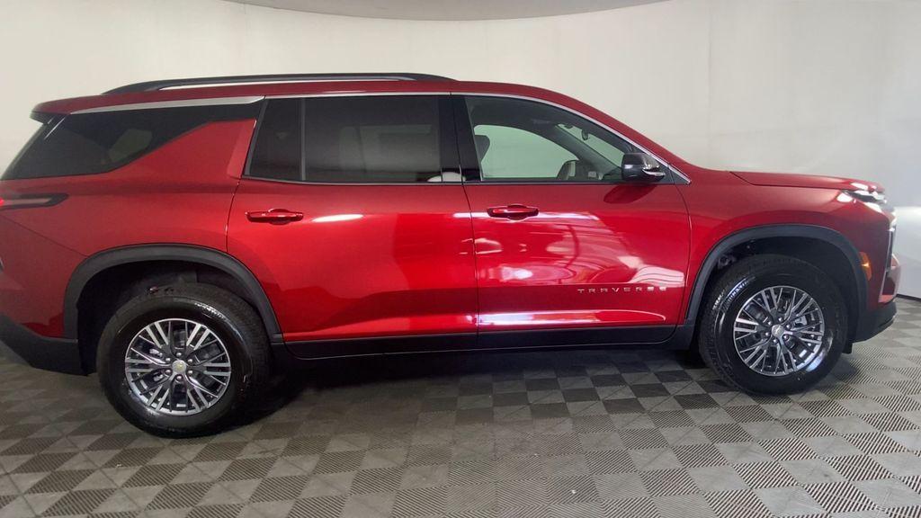 new 2026 Chevrolet Traverse car, priced at $45,615