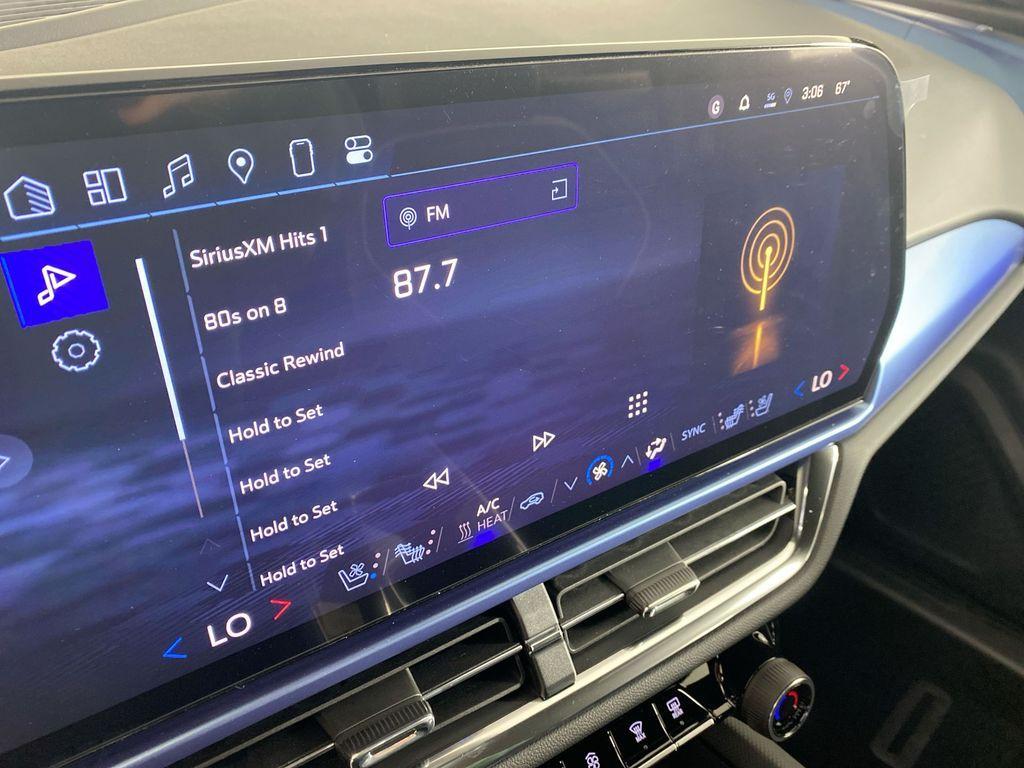 new 2025 Chevrolet Equinox EV car, priced at $44,085