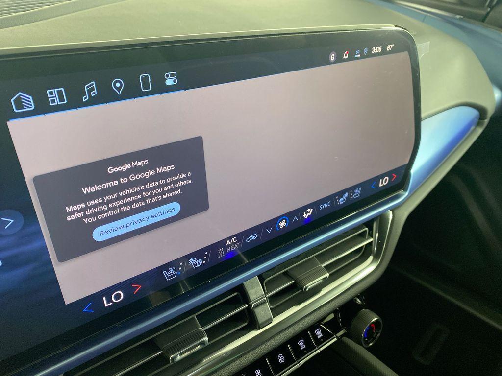 new 2025 Chevrolet Equinox EV car, priced at $44,085