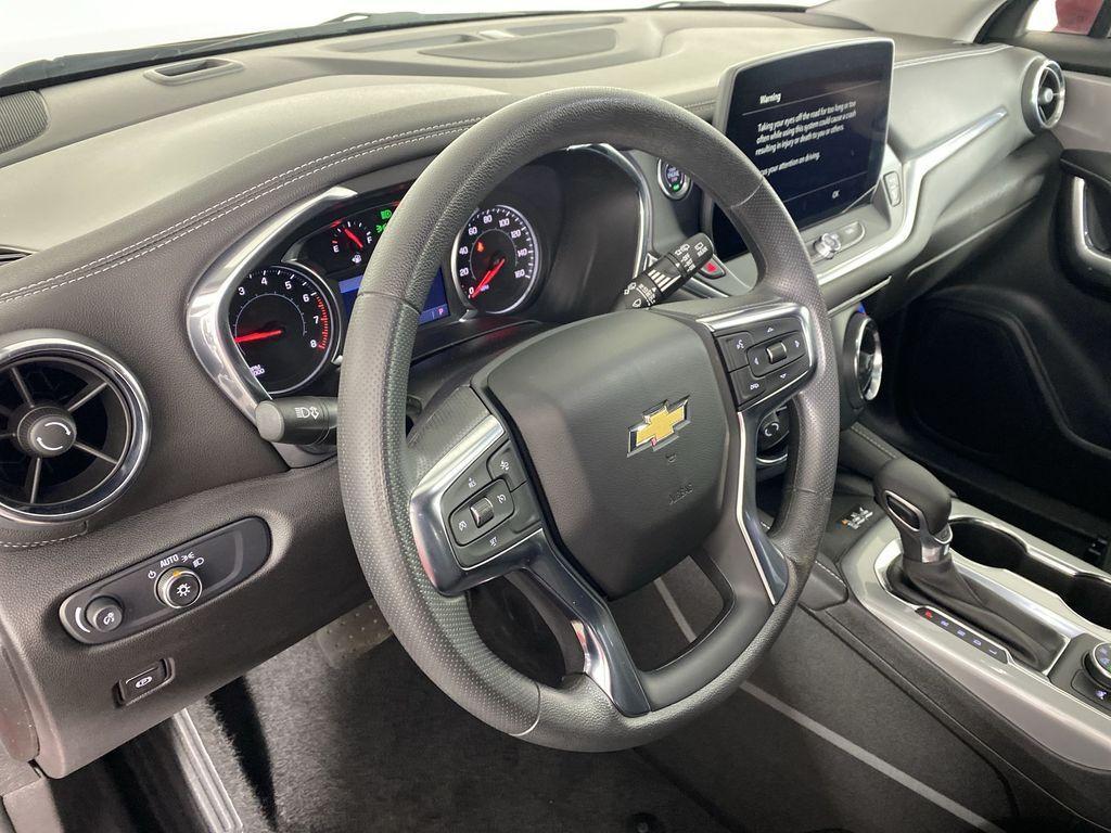 new 2025 Chevrolet Blazer car, priced at $36,454
