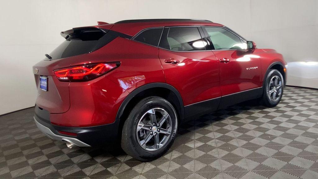 new 2025 Chevrolet Blazer car, priced at $36,454