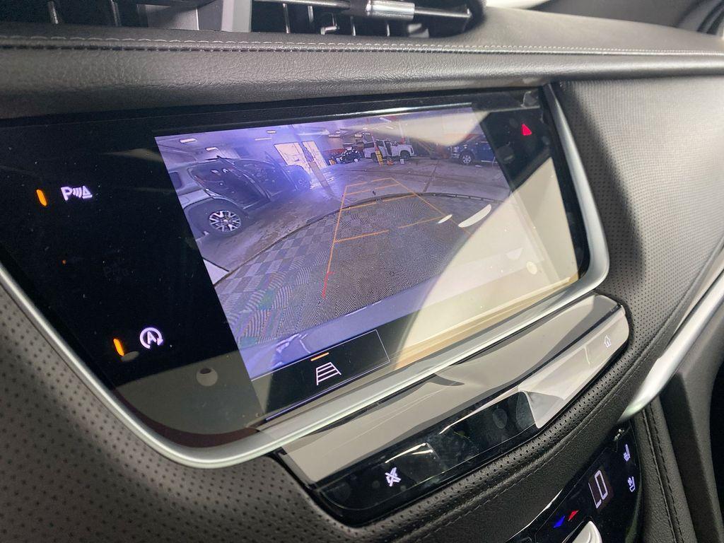 new 2025 Cadillac XT5 car, priced at $55,290