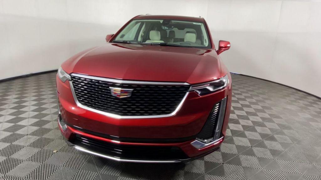 new 2025 Cadillac XT6 car, priced at $63,615