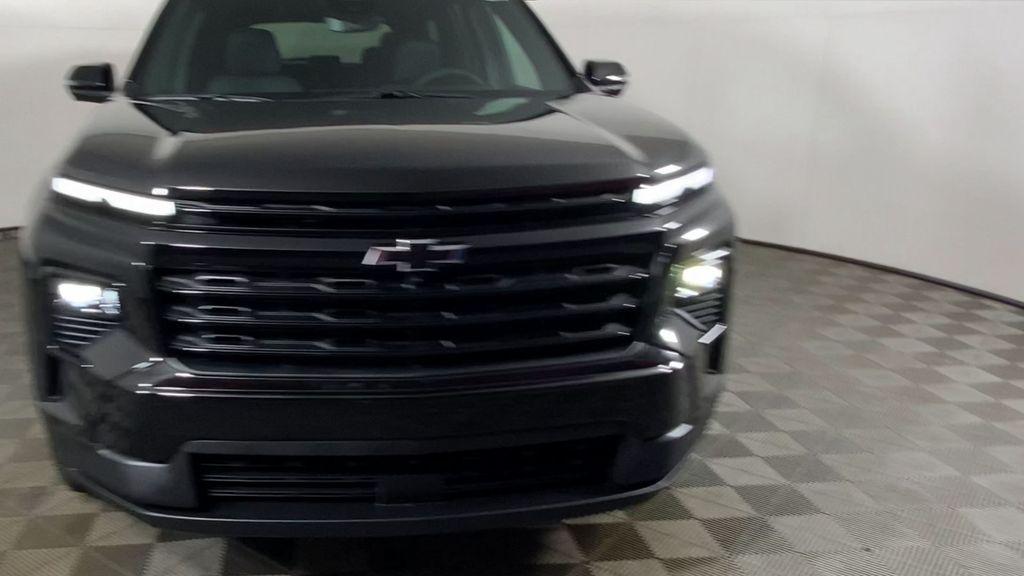 new 2026 Chevrolet Traverse car, priced at $49,630