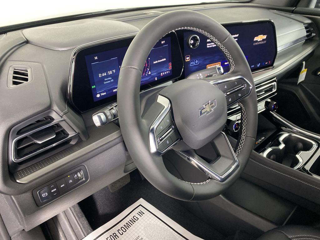 new 2026 Chevrolet Traverse car, priced at $49,630