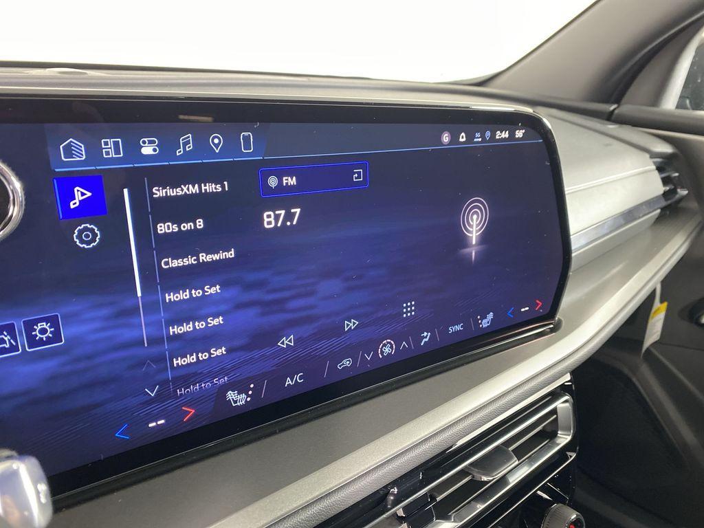 new 2026 Chevrolet Traverse car, priced at $49,630