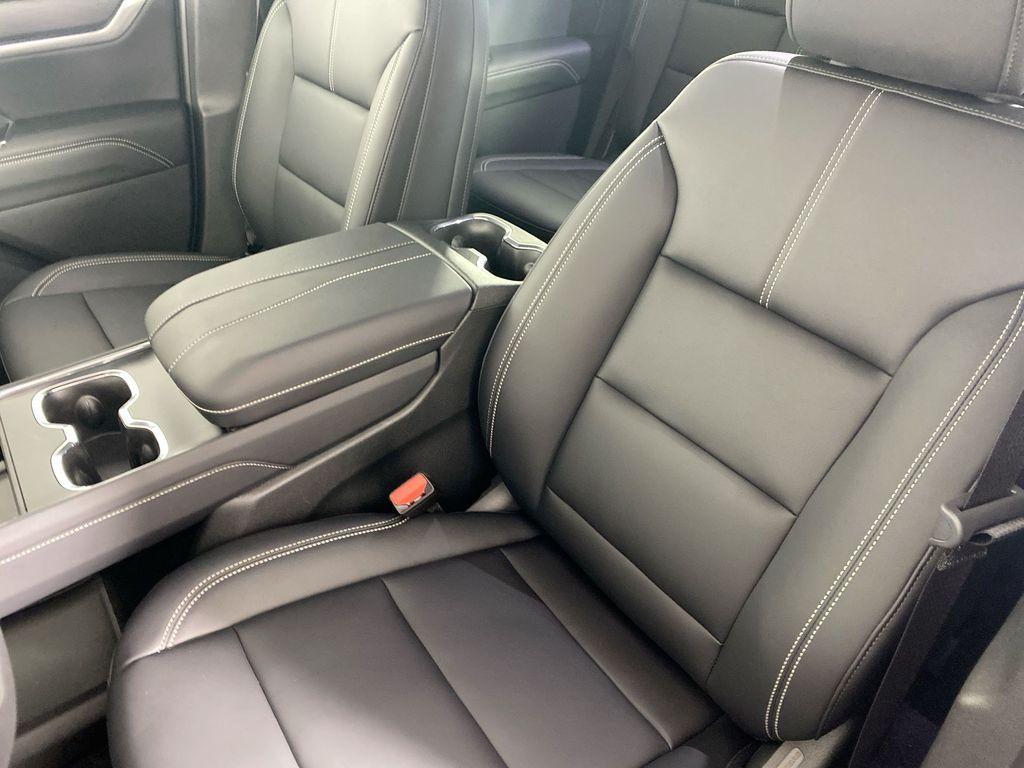 new 2025 GMC Acadia car, priced at $52,225
