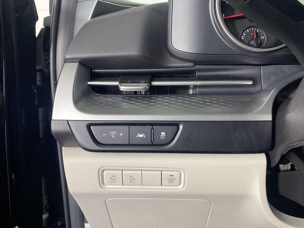 used 2023 Kia Carnival car, priced at $28,000