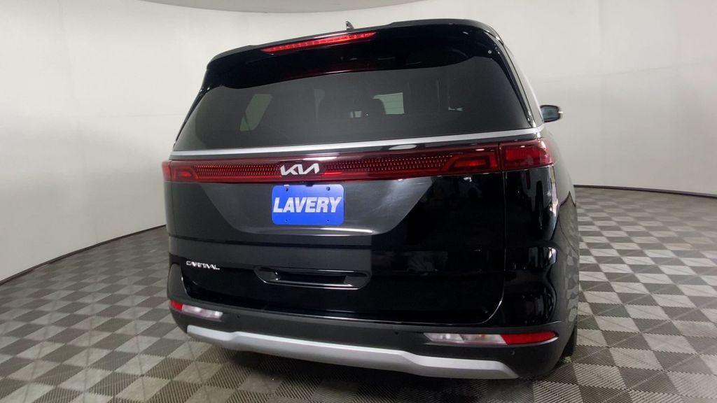 used 2023 Kia Carnival car, priced at $28,000