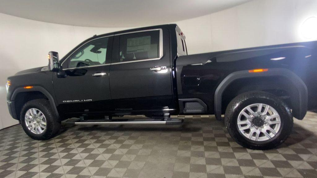 new 2025 GMC Sierra 2500 car, priced at $80,124