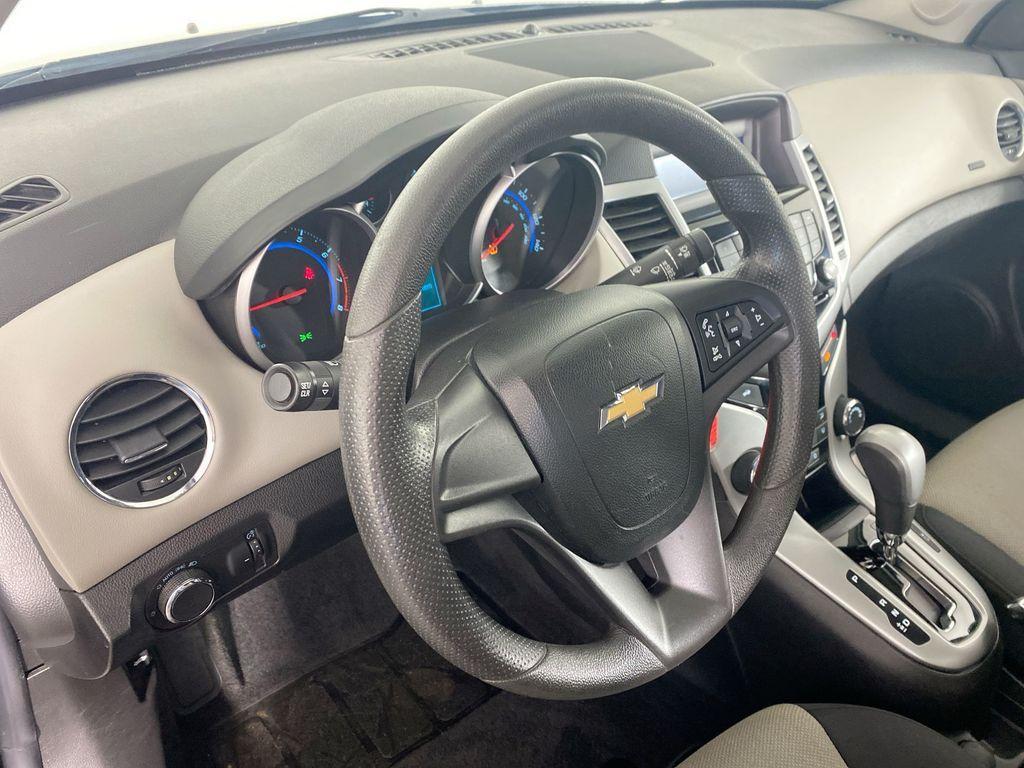 used 2016 Chevrolet Cruze Limited car, priced at $8,250