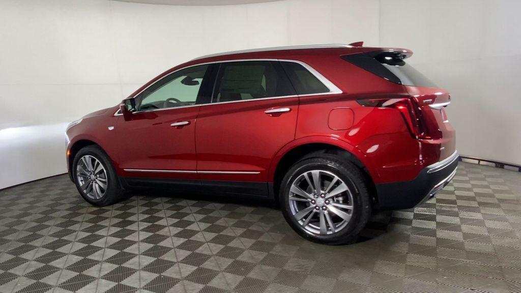 new 2025 Cadillac XT5 car, priced at $56,755