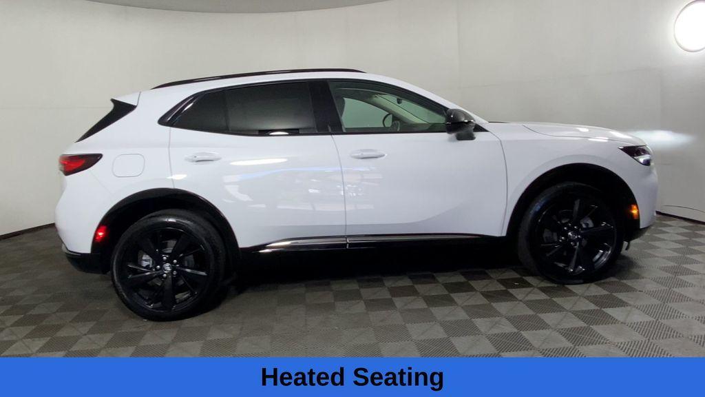 used 2022 Buick Envision car, priced at $26,000
