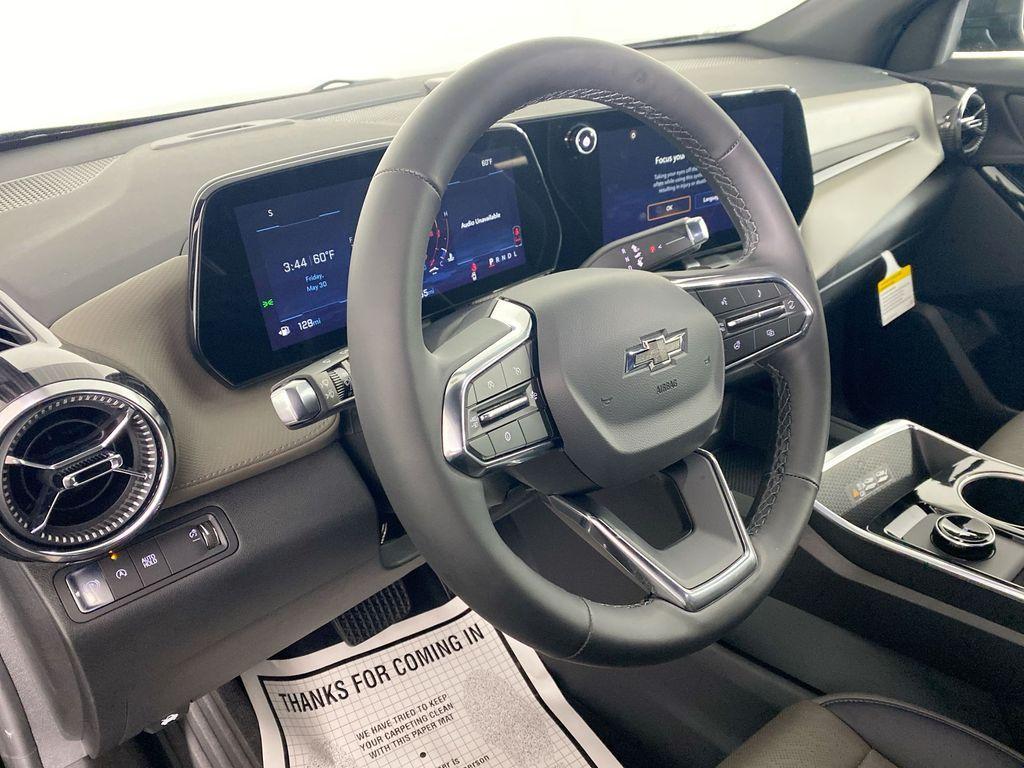 new 2026 Chevrolet Equinox car, priced at $33,090