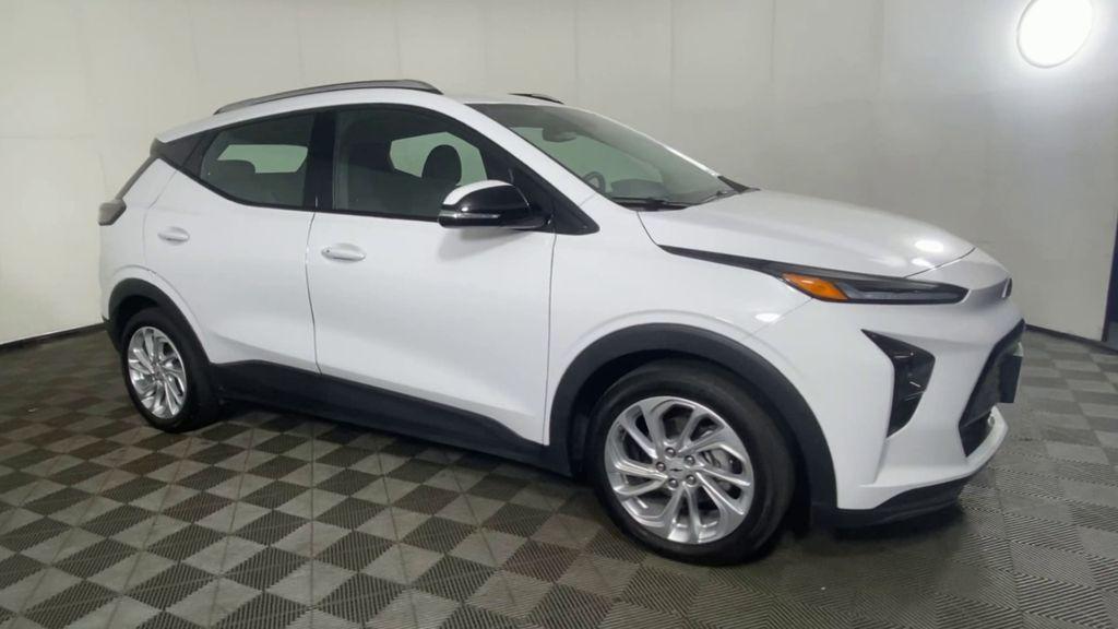 used 2022 Chevrolet Bolt EUV car, priced at $17,000