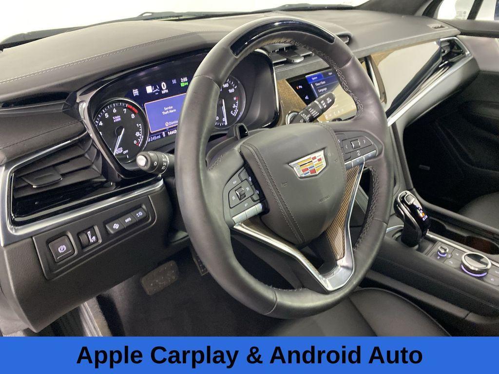 used 2025 Cadillac XT6 car, priced at $54,000