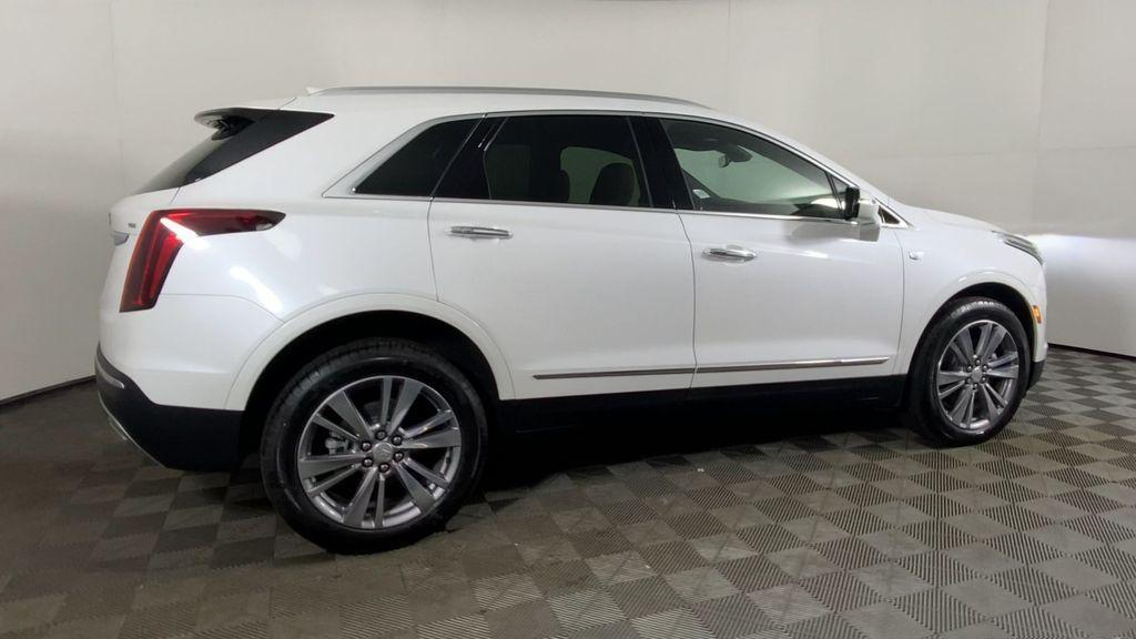 used 2024 Cadillac XT5 car, priced at $42,000