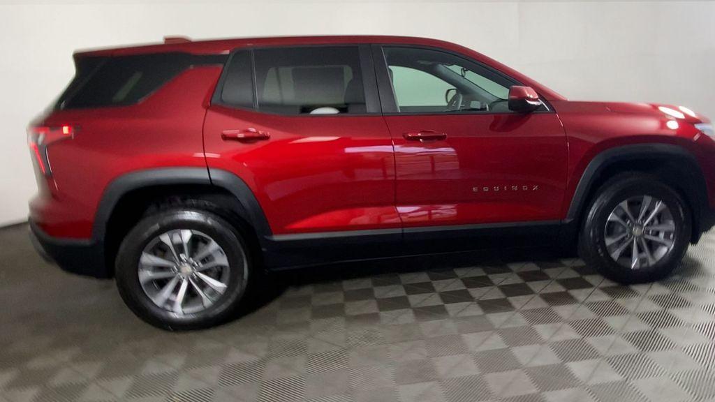 new 2026 Chevrolet Equinox car, priced at $32,765