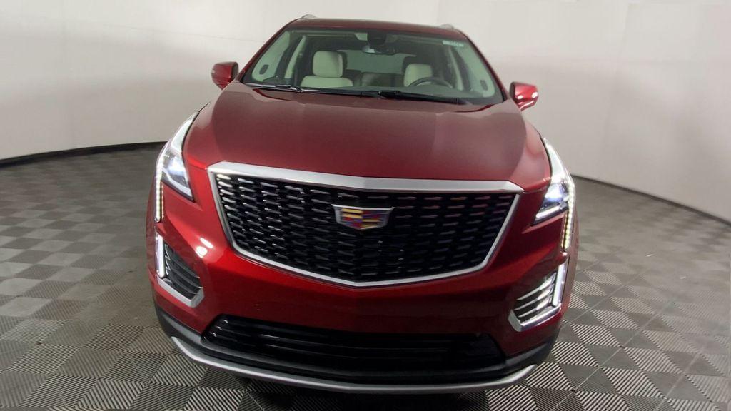 new 2025 Cadillac XT5 car, priced at $57,625