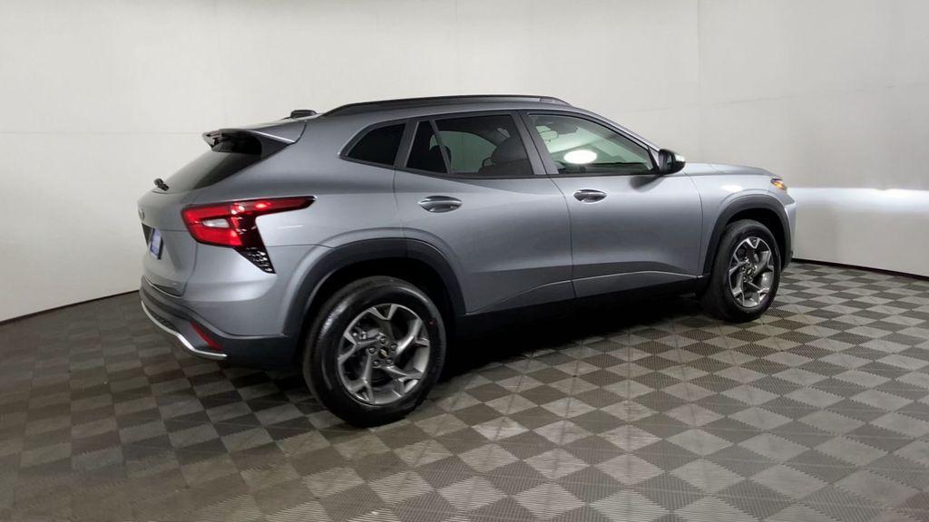 new 2026 Chevrolet Trax car, priced at $26,125