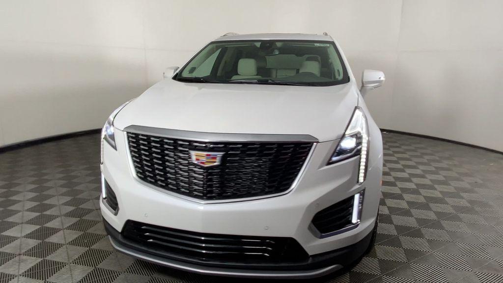 new 2025 Cadillac XT5 car