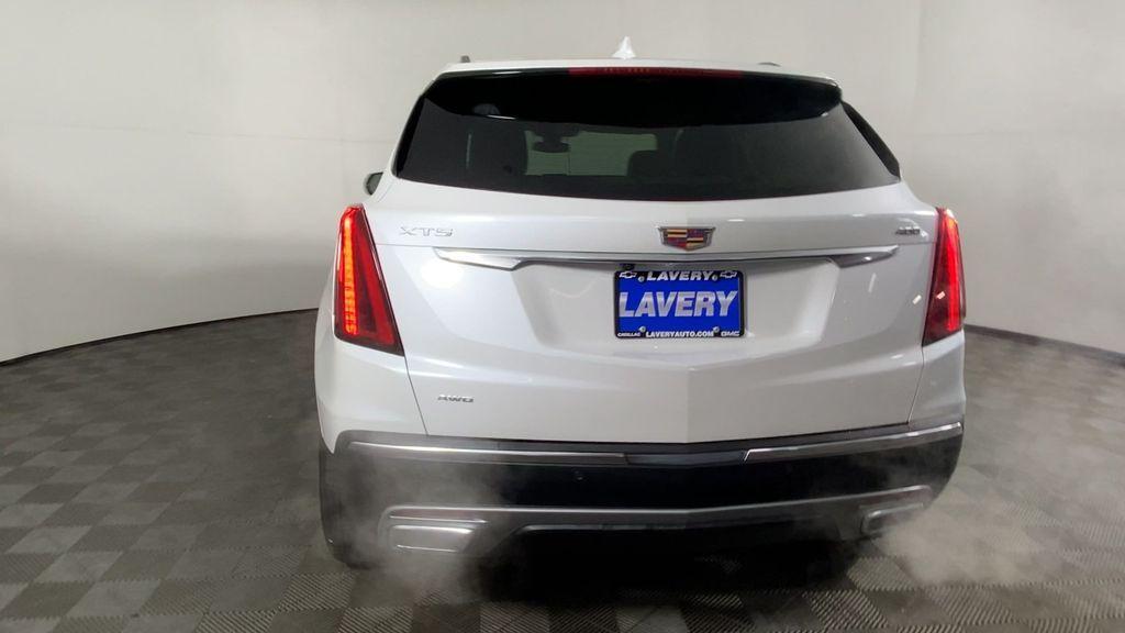 new 2025 Cadillac XT5 car