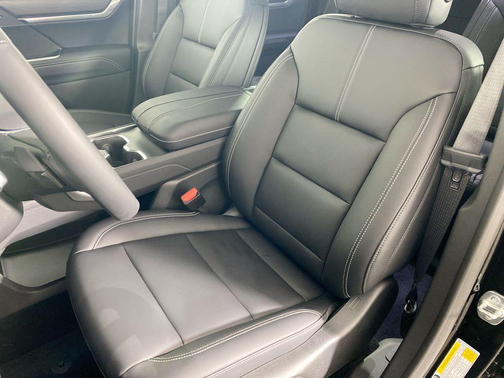 new 2025 GMC Acadia car, priced at $50,175