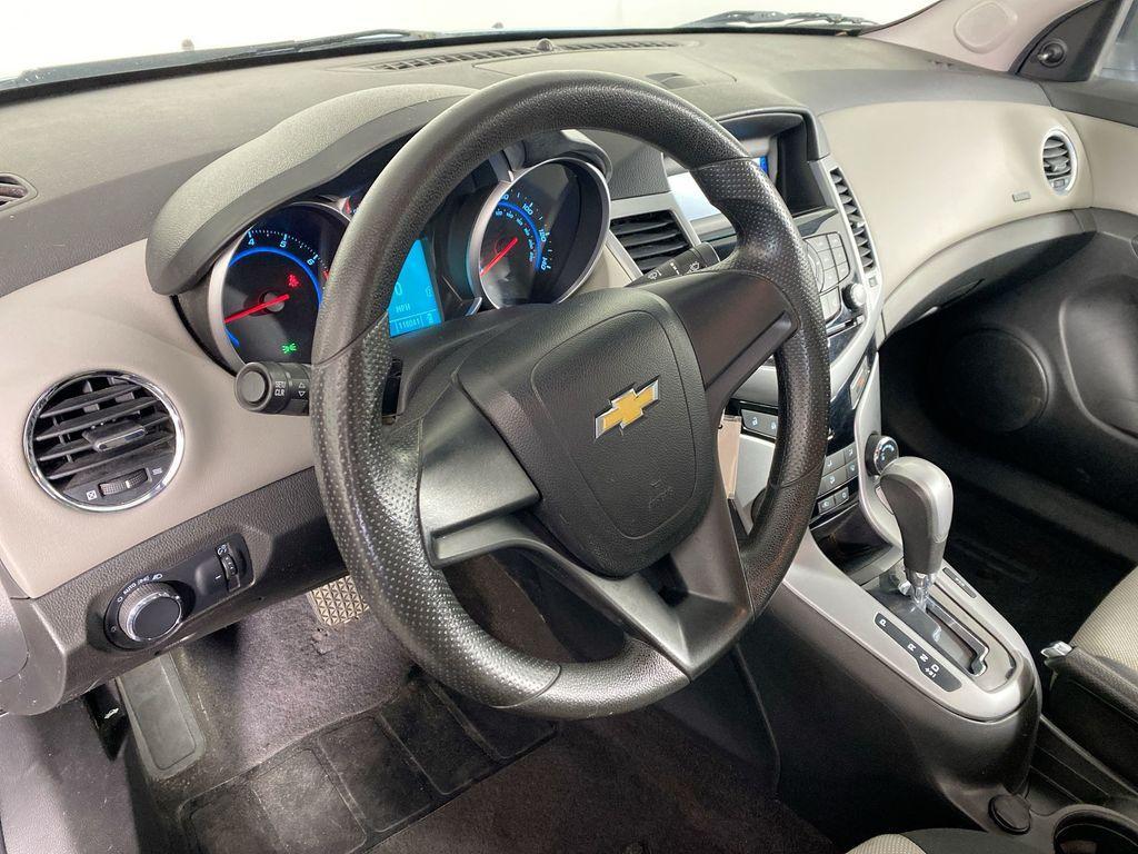 used 2011 Chevrolet Cruze car, priced at $5,000