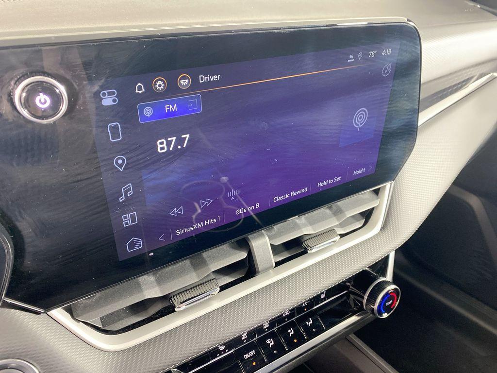 used 2025 Chevrolet Equinox car, priced at $30,500