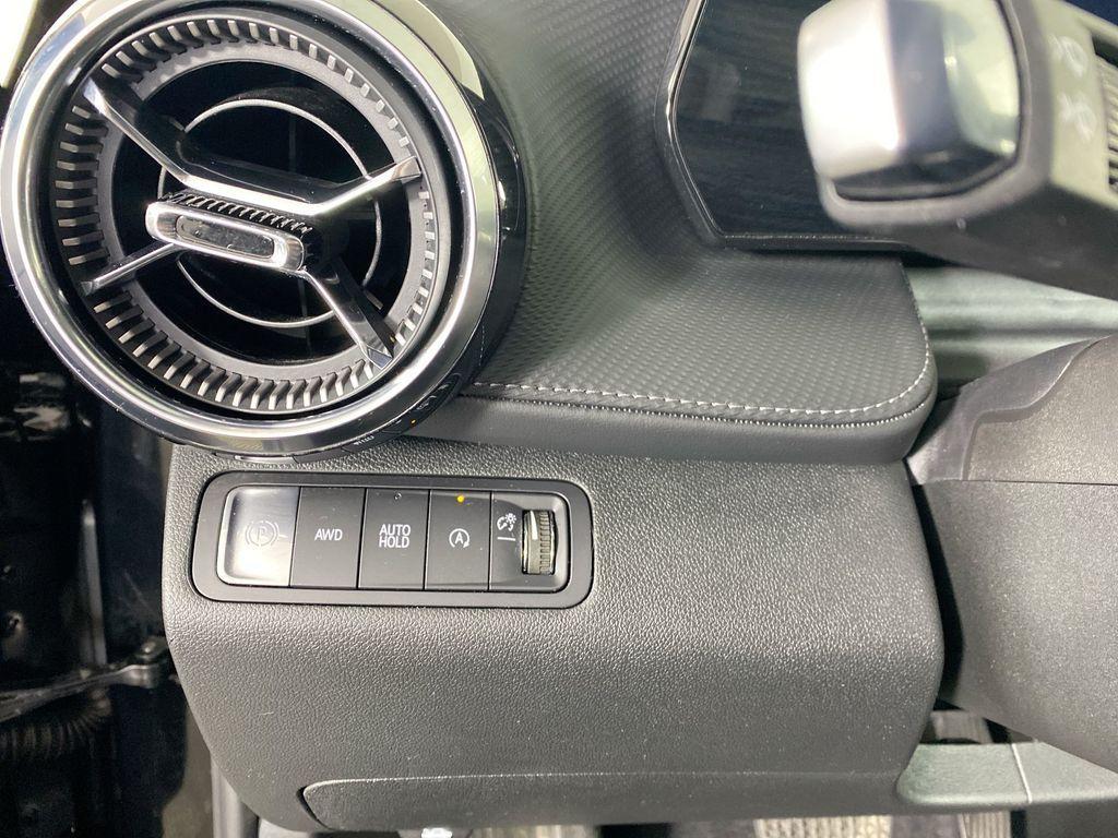 used 2025 Chevrolet Equinox car, priced at $30,500
