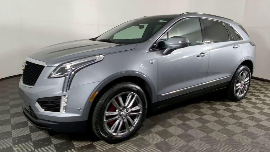 new 2025 Cadillac XT5 car, priced at $61,075