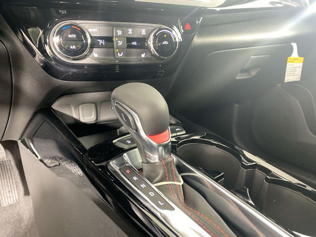 new 2025 Chevrolet Trax car, priced at $26,892