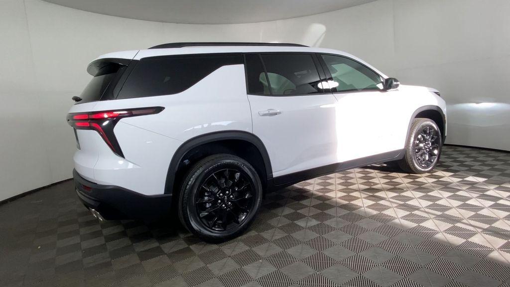 new 2026 Chevrolet Traverse car, priced at $44,469