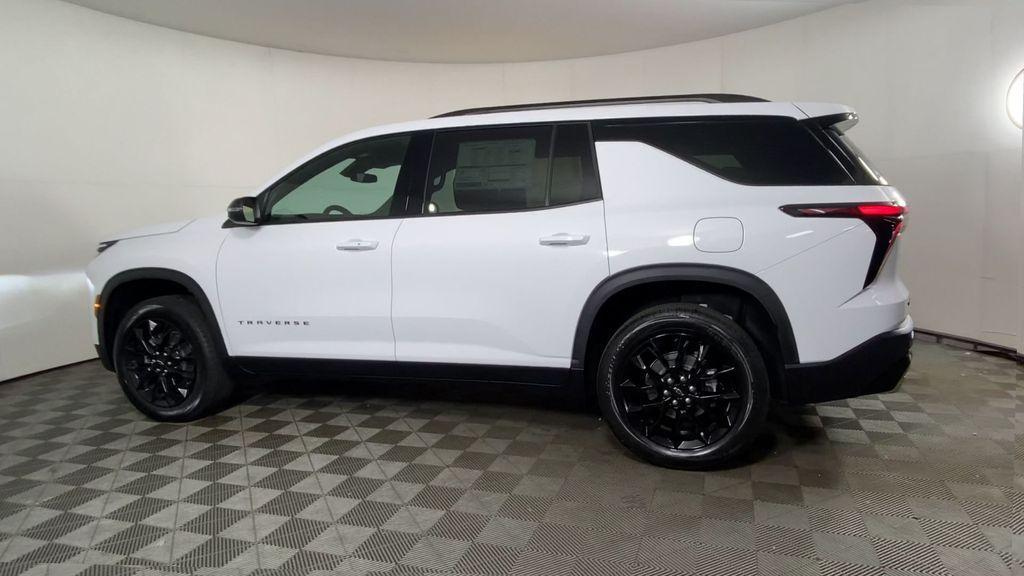 new 2026 Chevrolet Traverse car, priced at $44,469