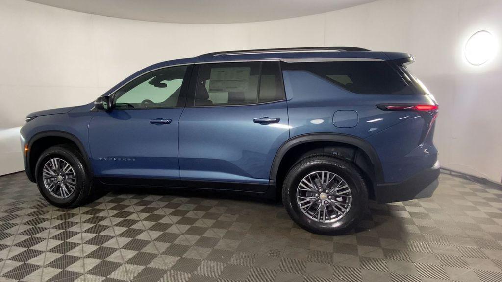new 2025 Chevrolet Traverse car, priced at $42,545