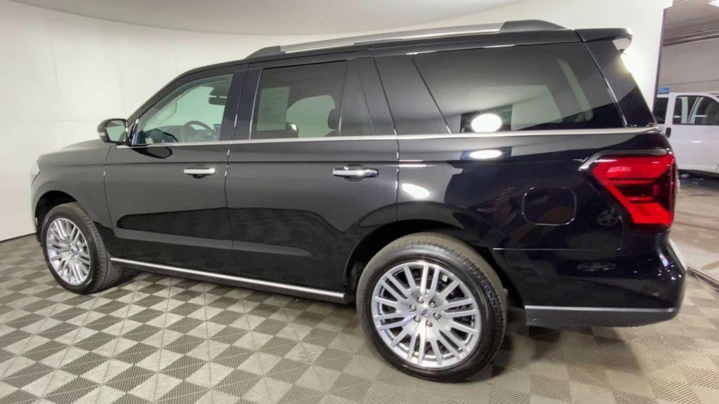 used 2024 Ford Expedition car, priced at $72,000