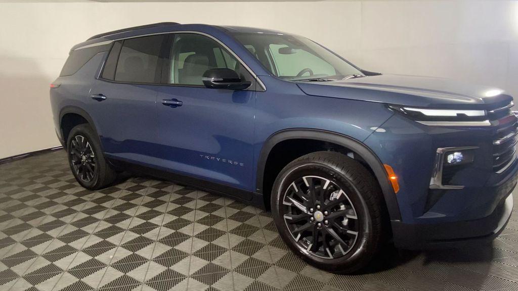 new 2026 Chevrolet Traverse car