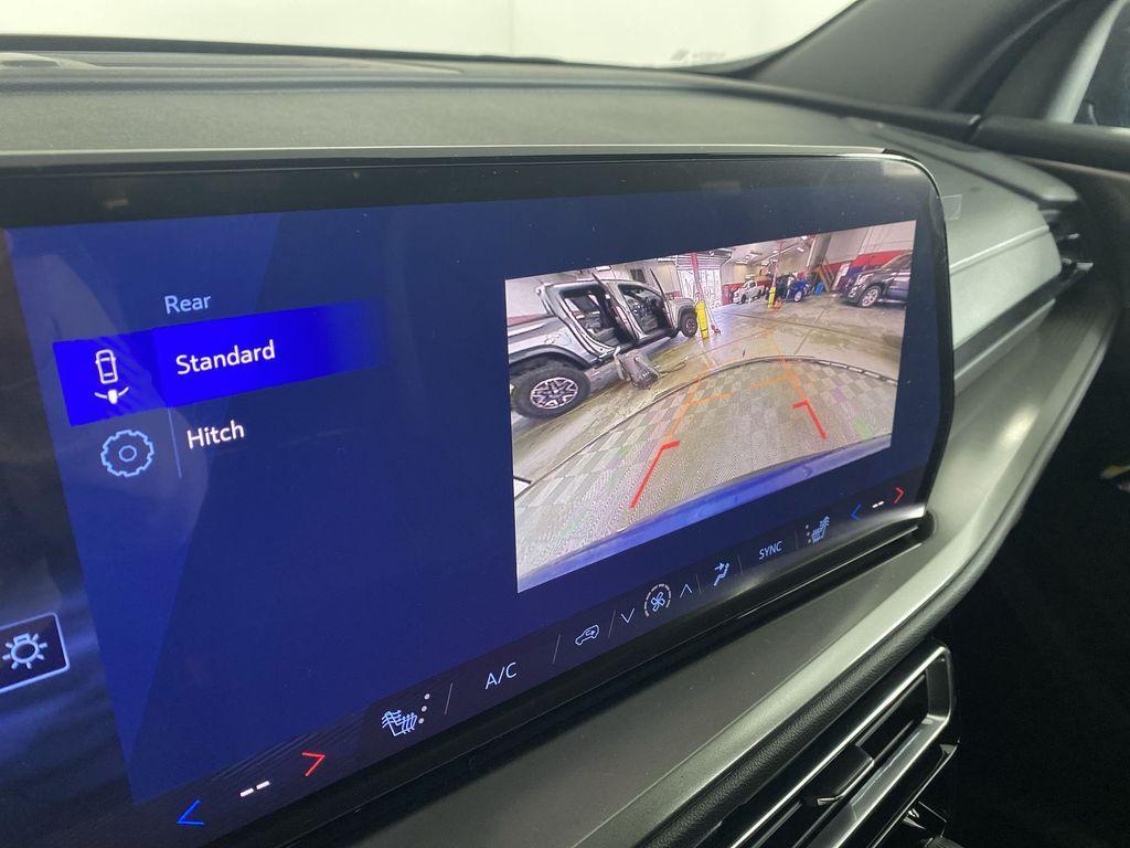 new 2026 Chevrolet Traverse car