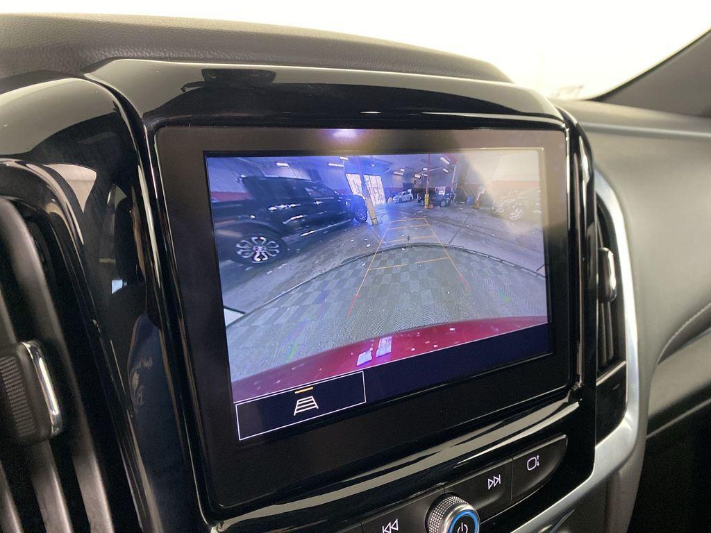 used 2023 Chevrolet Traverse car, priced at $22,500