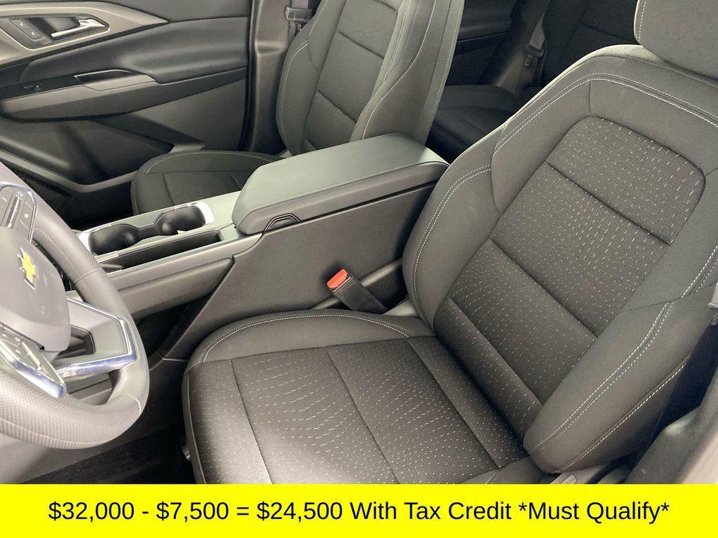 used 2025 Chevrolet Equinox EV car, priced at $24,500
