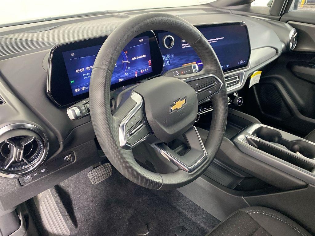 used 2025 Chevrolet Equinox EV car, priced at $26,000