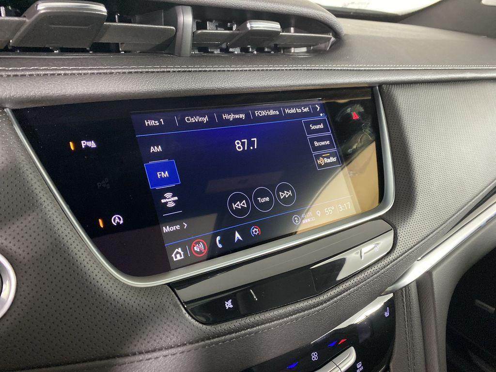 new 2025 Cadillac XT5 car, priced at $53,955