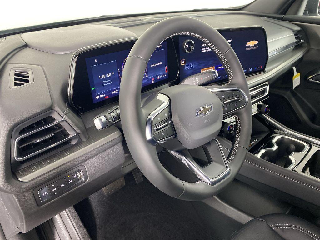 new 2026 Chevrolet Traverse car, priced at $47,540