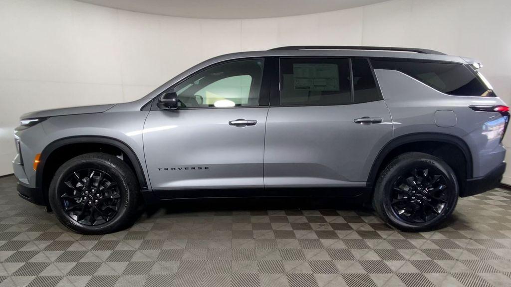 new 2026 Chevrolet Traverse car, priced at $47,540