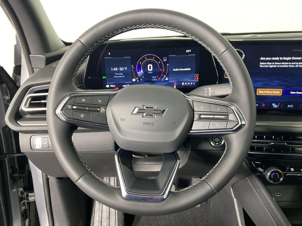 new 2026 Chevrolet Traverse car, priced at $47,540