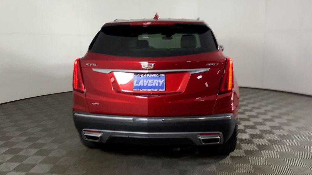 new 2025 Cadillac XT5 car, priced at $55,755
