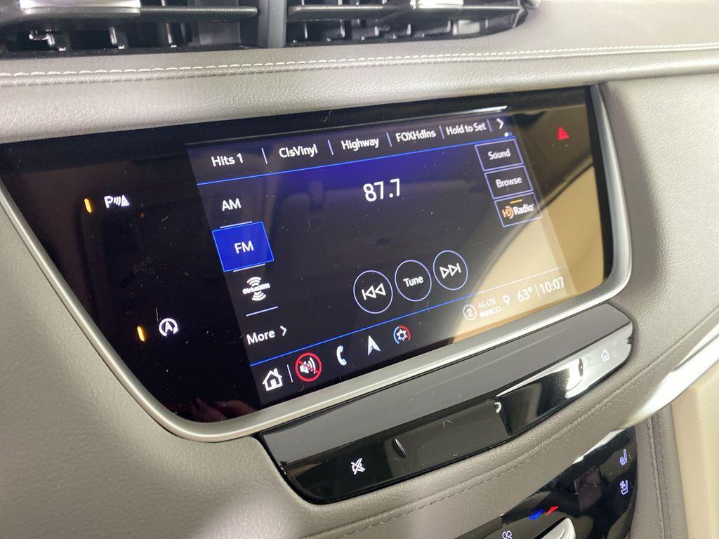 new 2025 Cadillac XT5 car, priced at $55,755