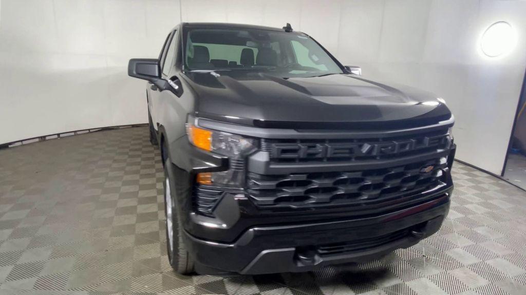 new 2024 Chevrolet Silverado 1500 car, priced at $45,980