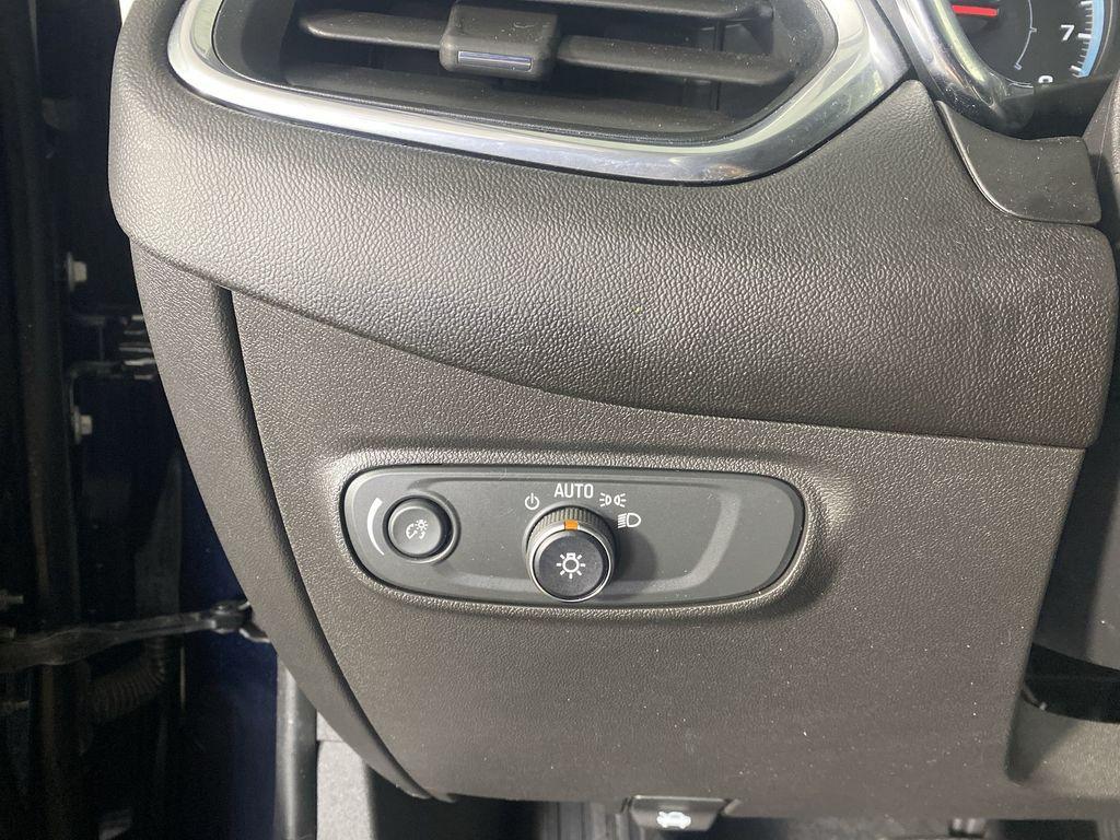 used 2020 Chevrolet Equinox car, priced at $15,000