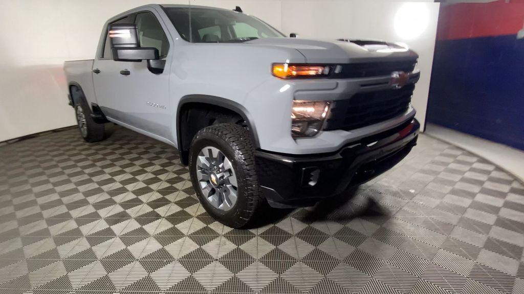 new 2025 Chevrolet Silverado 2500 car, priced at $57,000